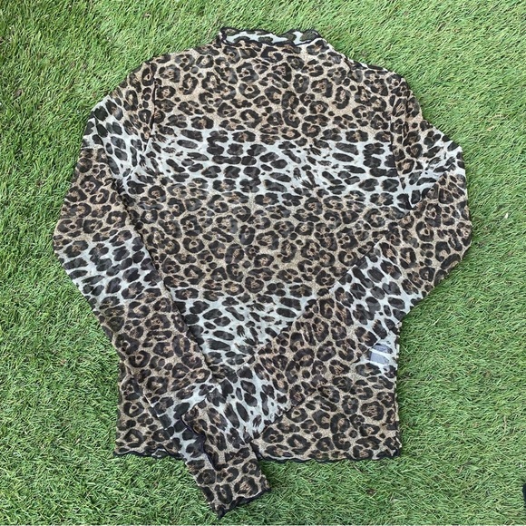 FOREVER 21 LEOPARD /  CHEETAH PRINT SHEER TURTLE NECK | MEDIUM #FML130019 - Picture 1 of 9